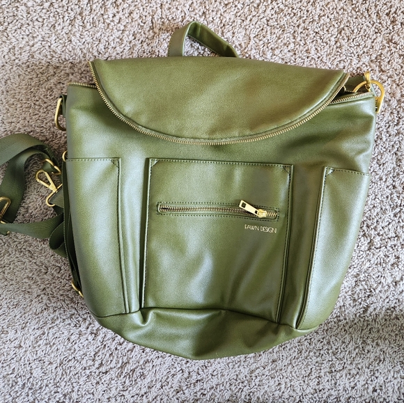 Fawn Design Olive Green Baby Bag - Picture 1 of 4